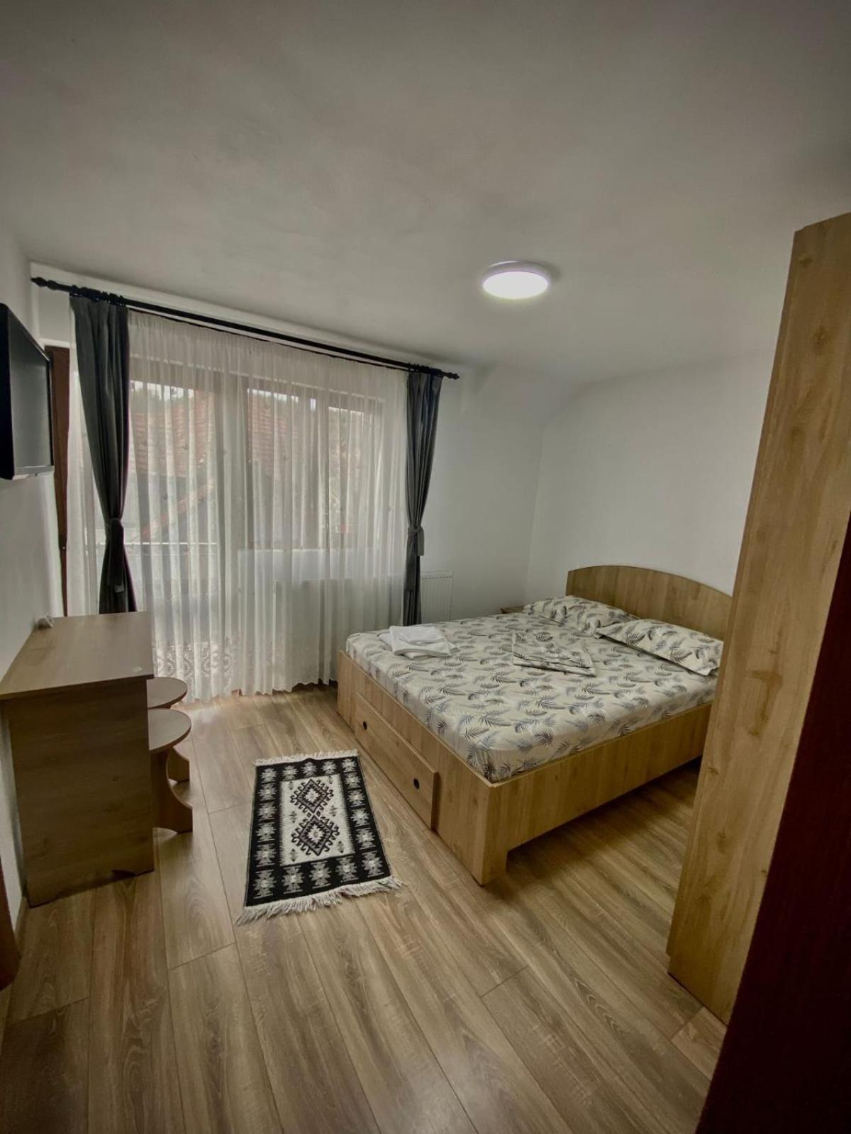 Casa Alex Otel Curtea de Argeş Dış mekan fotoğraf