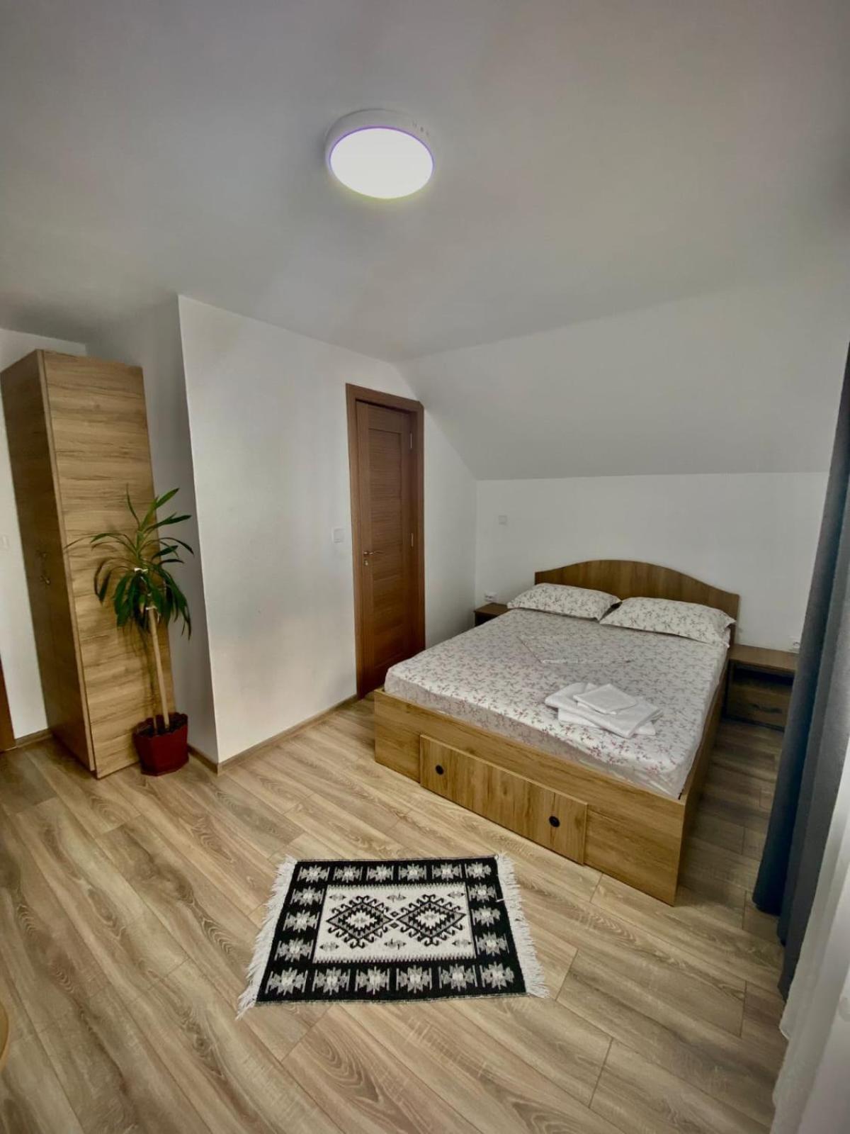 Casa Alex Otel Curtea de Argeş Dış mekan fotoğraf